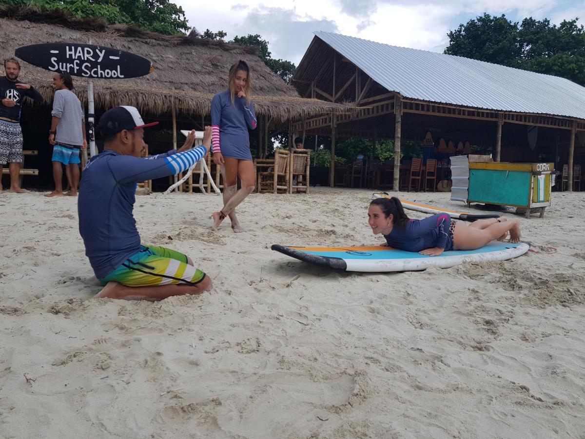 Tropical Sunday Bungalow - Surf And Stay Selong Belanak Ngoại thất bức ảnh