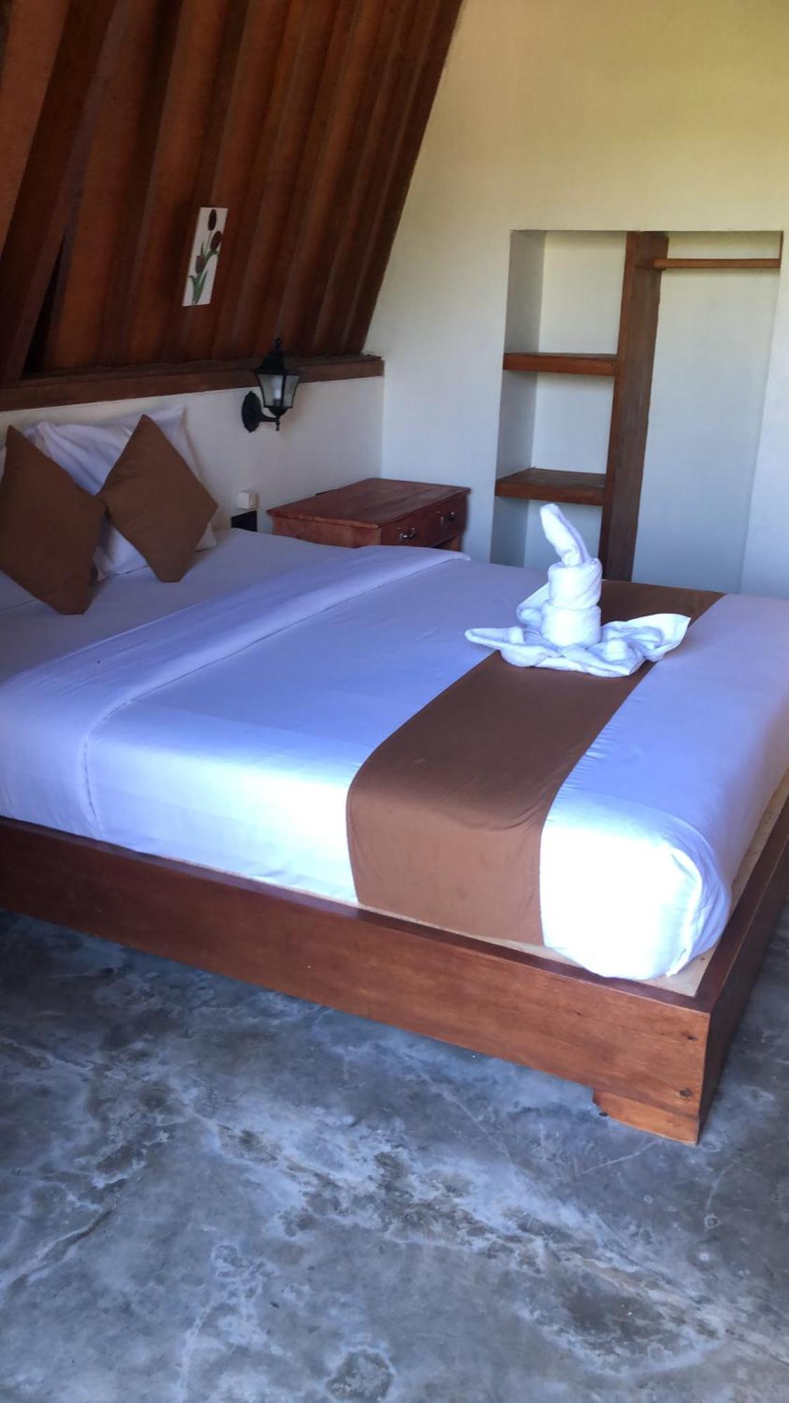 Tropical Sunday Bungalow - Surf And Stay Selong Belanak Phòng bức ảnh
